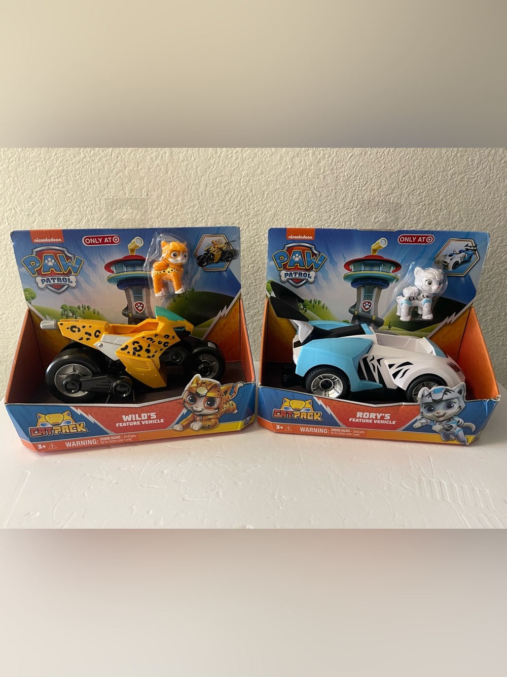 Brand New Paw Patrol Cat Pack Wild & Rory Figures and Vehicles